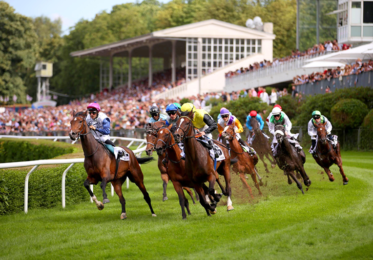 Blick auf die Galopprennbahn Düsseldorf Grafenberg