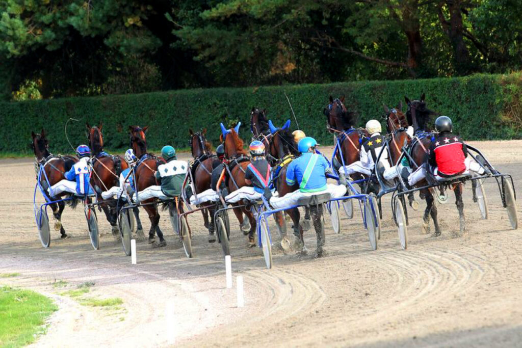Renntag auf der Trabrennbahn Hamburg-Bahrenfeld