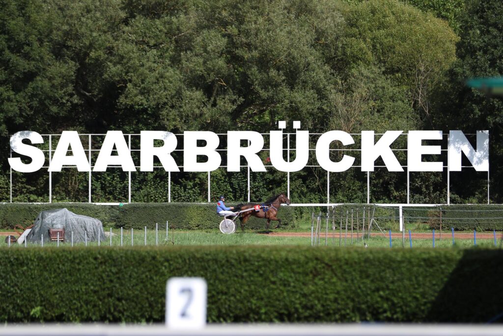 Wahrzeichen auf der Rennbahn Saarbrücken-Güdingen