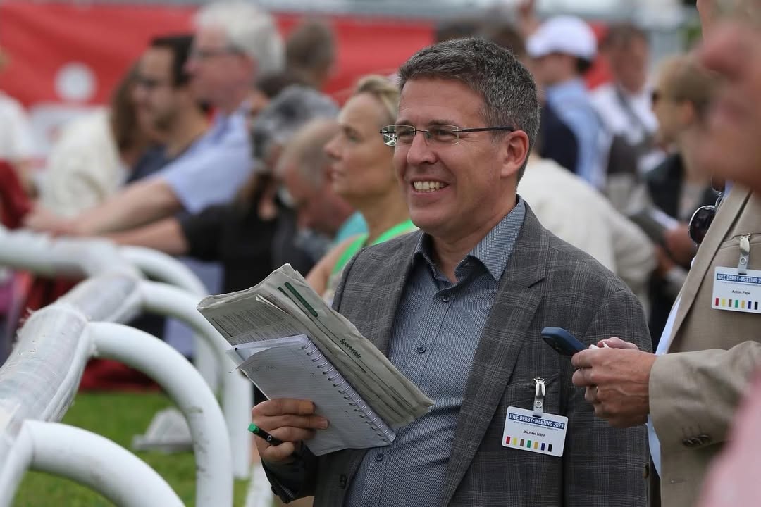 Heute gratulieren wir von Mittenwald bis Flensburg unserem sehr geschätzten Kollegen Michael...