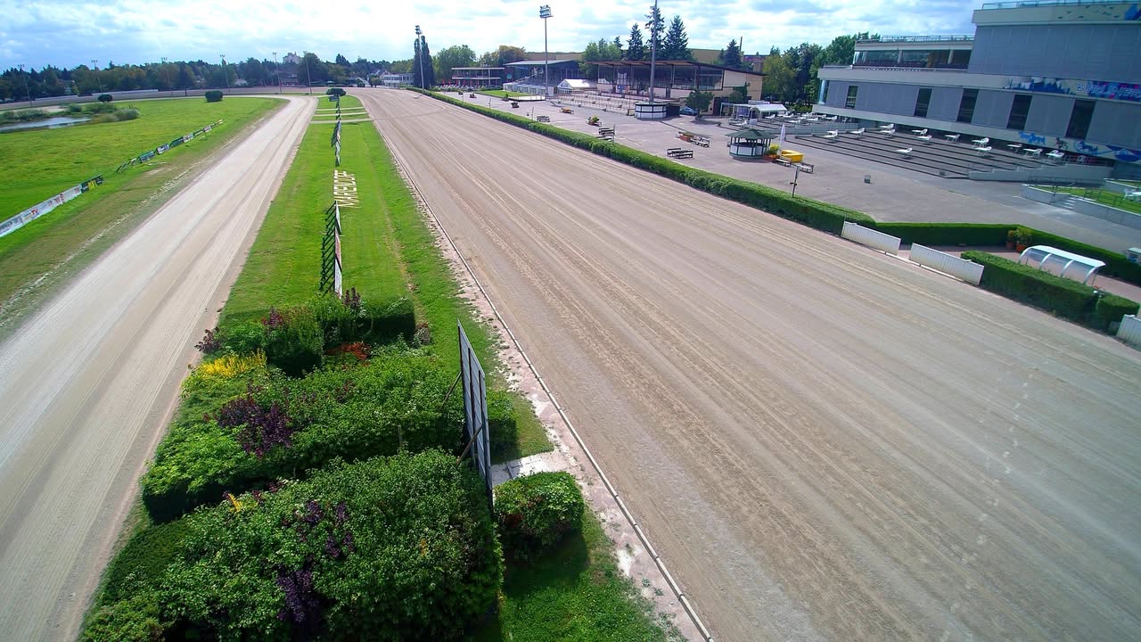 Neue Startzeit am Traber-Derby-Samstag in Mariendorf! Aufgrund der unsicheren Wetterlage und der...