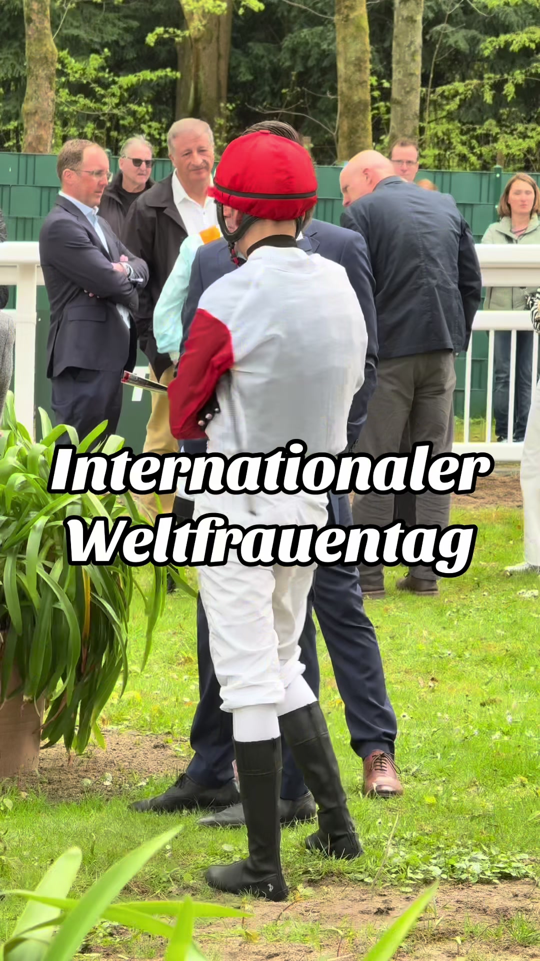 Was wäre dieser Sport ohne die unglaublich vielen POWERFRAUEN vor und hinter den Kulissen 🤩💪🏼 #weltfrauentag #powerfrauen #pferderennen #pferdesport #...