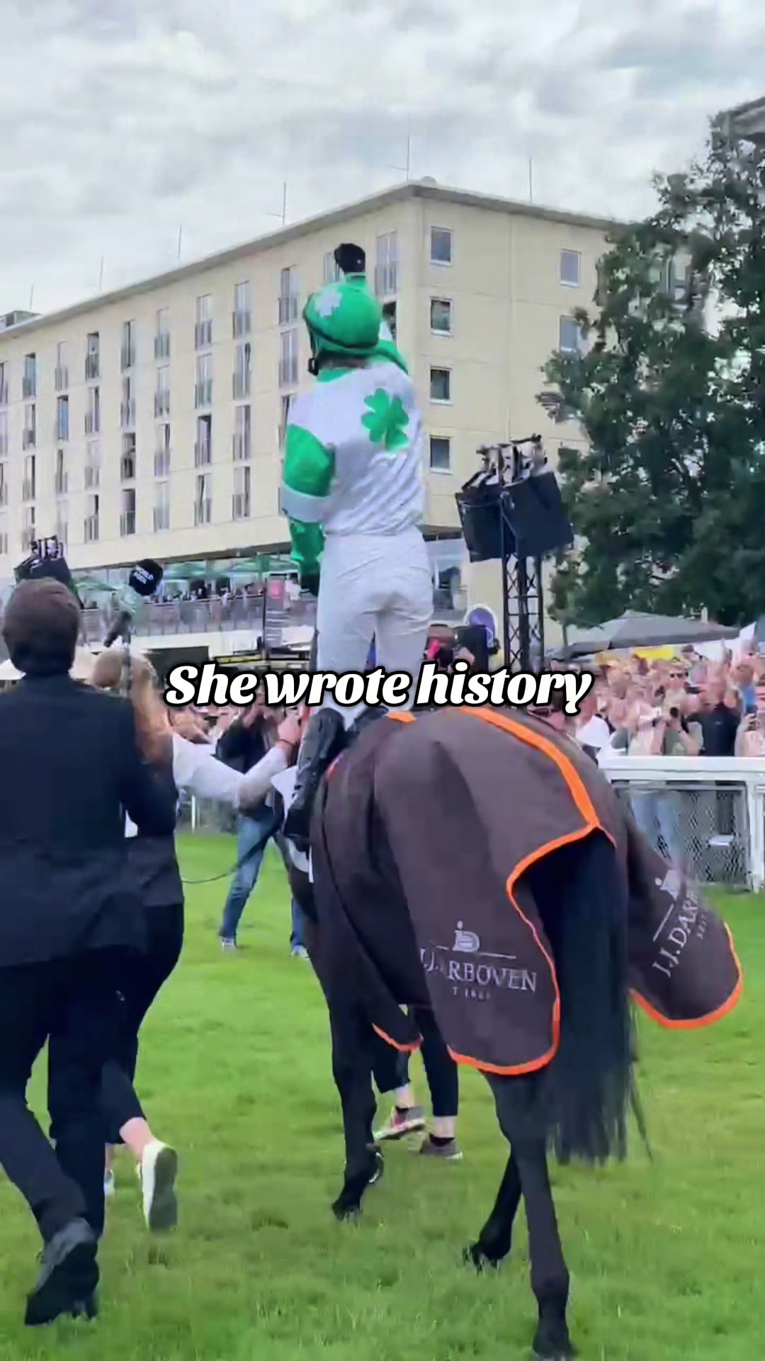 Nina Baltromei schreibt Geschichte 🤯 #fy #fyp #rennbahn #rennpferd #teamwettstar #pferderennen #galopp #viral #derby #champion #sieger @ninabaltromei6...