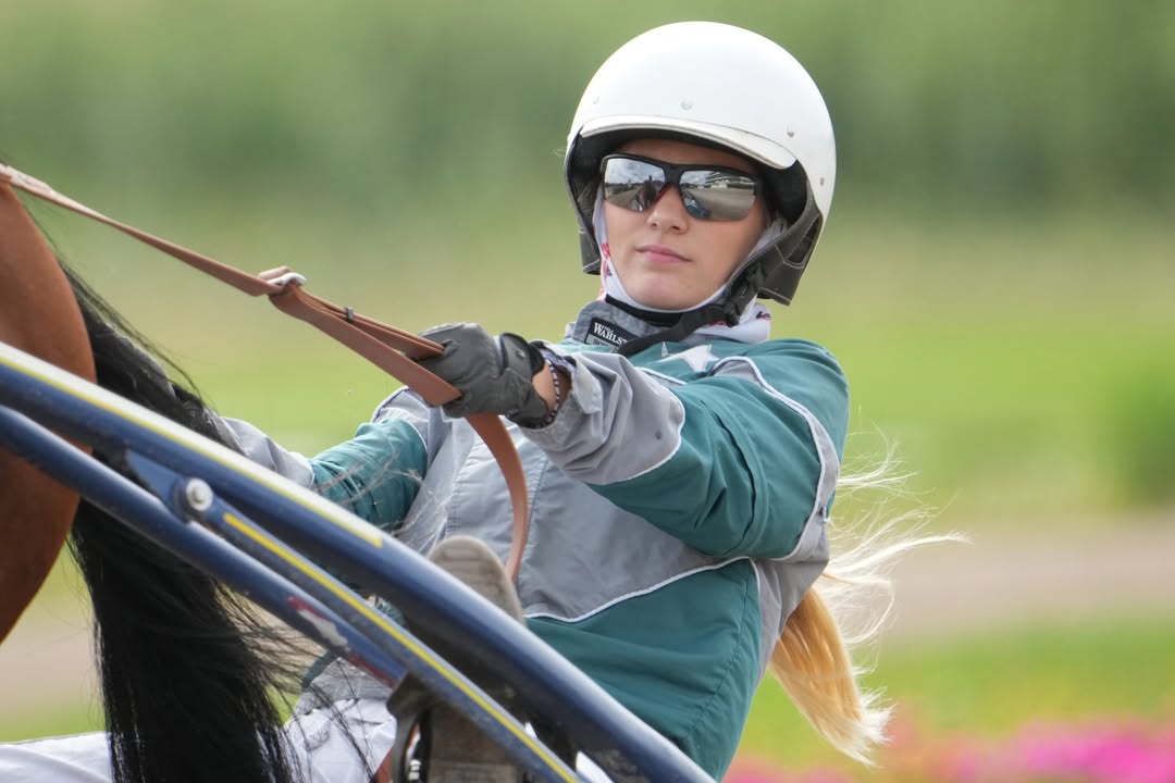 Herzlichen Glückwunsch, Nicole Holzschuh: Die Fahrerin wird heute 24! 🎂 Foto Credit:...