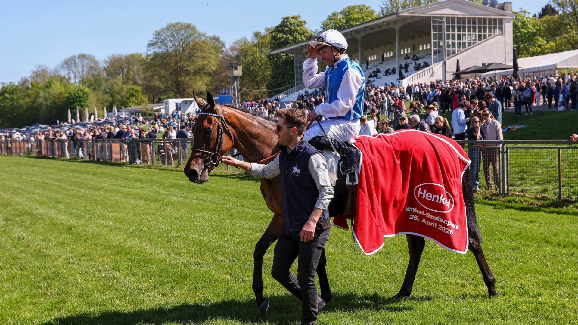 Frauenpower in Düsseldorf 💪 Gleich im zweiten Rennen fand der Finallauf um...