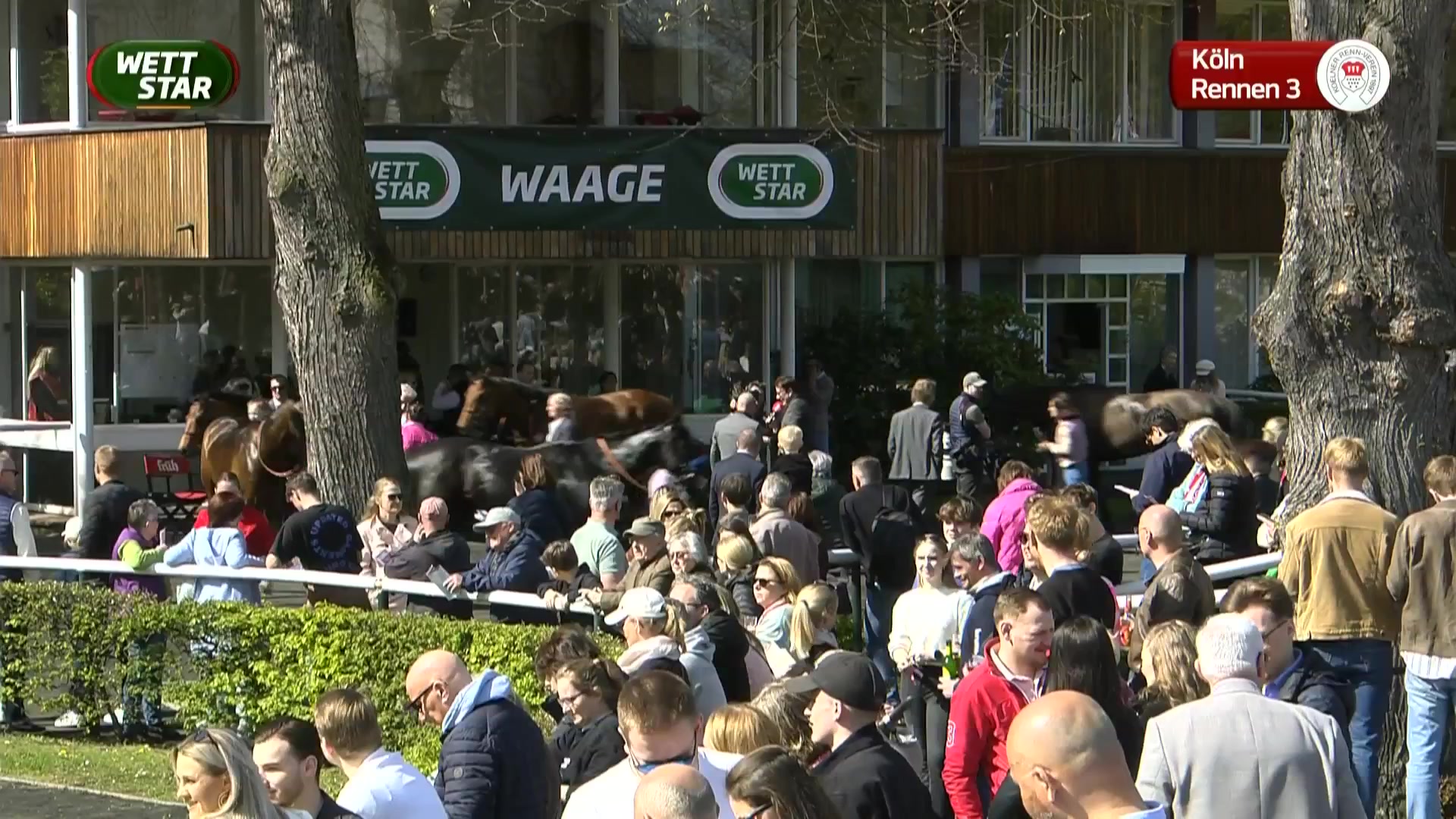 Es ist einer der publikumsintensivsten Renntage des Jahres, der am Ostermontag die...