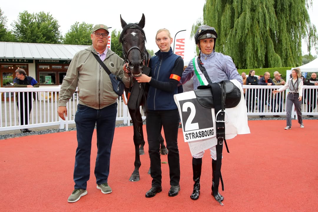 Es sind zwei Comebacks, auf die die Galopp-Fans lange gewartet haben: Am...